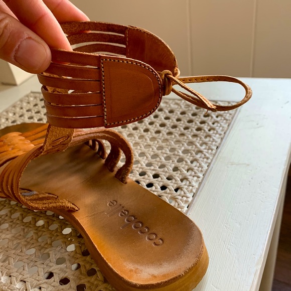 COCOBELLE GLADIATOR HURACHE SANDALS, TAN LEATHER, SIZE 39 - Picture 7 of 10